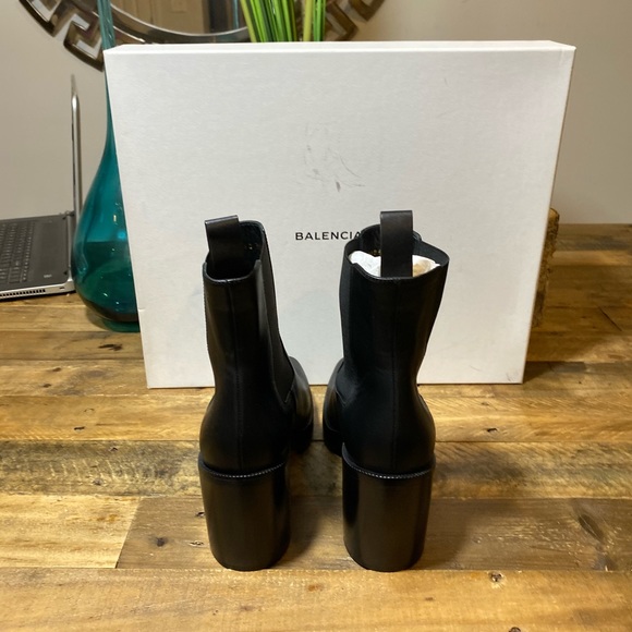 Balenciaga Chelsea Platform Boots - Picture 6 of 8